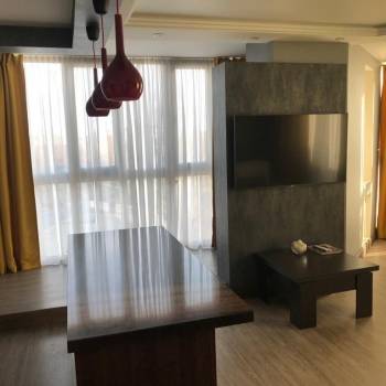 Продается 2-х комнатная квартира, 94 м²