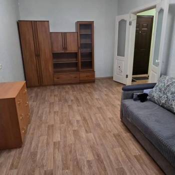 Сдается 1-комнатная квартира, 38 м²