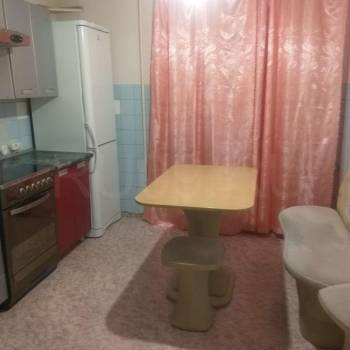 Сдается 1-комнатная квартира, 39 м²