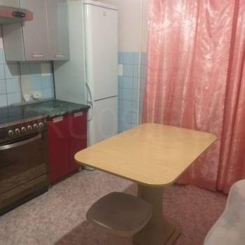 Сдается 1-комнатная квартира, 39 м²
