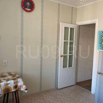 Продается 1-комнатная квартира, 39 м²