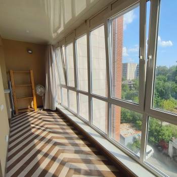 Продается 1-комнатная квартира, 50 м²