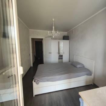 Продается 1-комнатная квартира, 50 м²