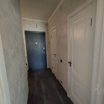 Продается 1-комнатная квартира, 50 м²