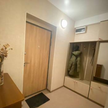 Продается 1-комнатная квартира, 43 м²