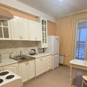 Продается 1-комнатная квартира, 43 м²