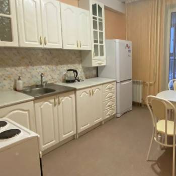 Продается 1-комнатная квартира, 43 м²