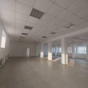 Продается Нежилое помещение, 200,6 м²