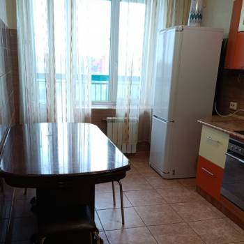 Сдается 1-комнатная квартира, 42,1 м²