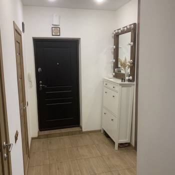 Продается 2-х комнатная квартира, 58 м²