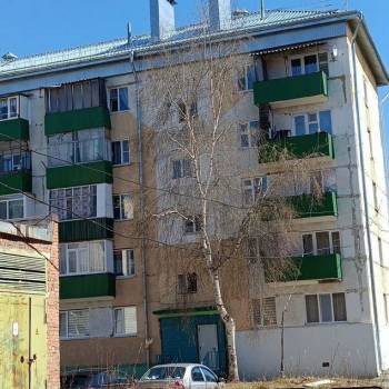 Продается Многокомнатная квартира, 60,4 м²