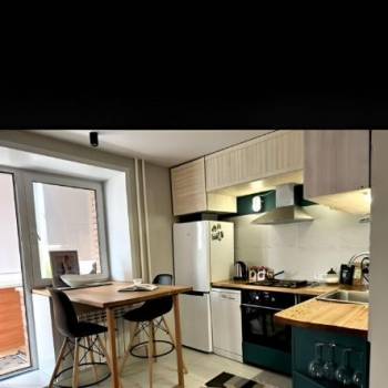 Продается 1-комнатная квартира, 58 м²