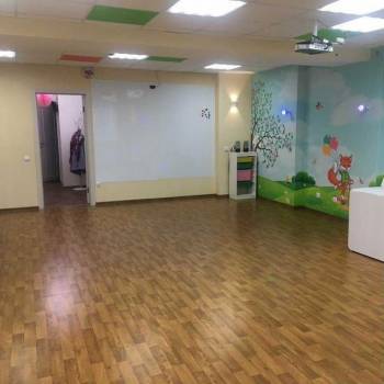 Сдается Нежилое помещение, 140 м²