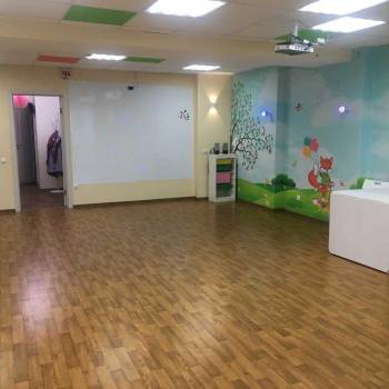 Сдается Нежилое помещение, 140 м²
