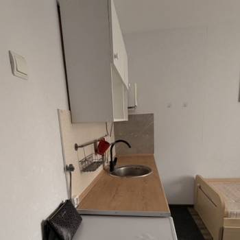 Продается 1-комнатная квартира, 11,2 м²