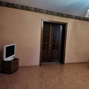 Сдается 2-х комнатная квартира, 76 м²