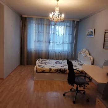 Сдается 2-х комнатная квартира, 76 м²