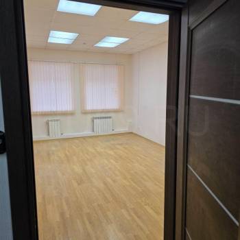 Сдается Нежилое помещение, 321 м²