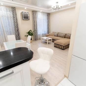 Сдается Многокомнатная квартира, 90 м²