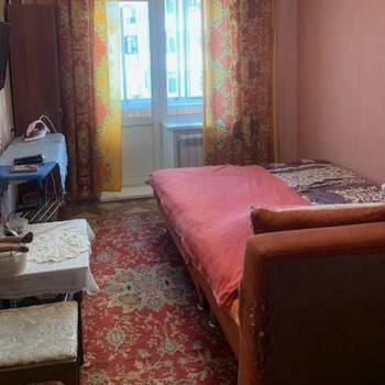 Продается Многокомнатная квартира, 77 м²