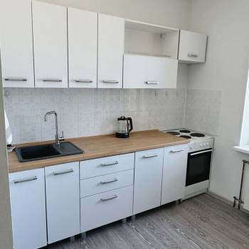 Сдается 1-комнатная квартира, 42 м²