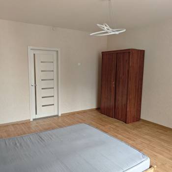 Сдается 2-х комнатная квартира, 65 м²