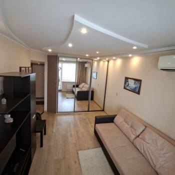 Продается 1-комнатная квартира, 40 м²