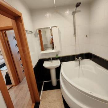 Продается 1-комнатная квартира, 40 м²