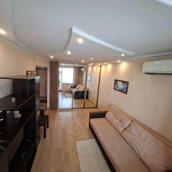 Продается 1-комнатная квартира, 40 м²