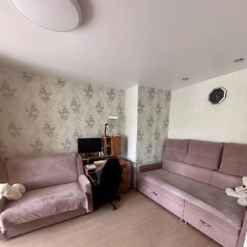 Продается 1-комнатная квартира, 32 м²