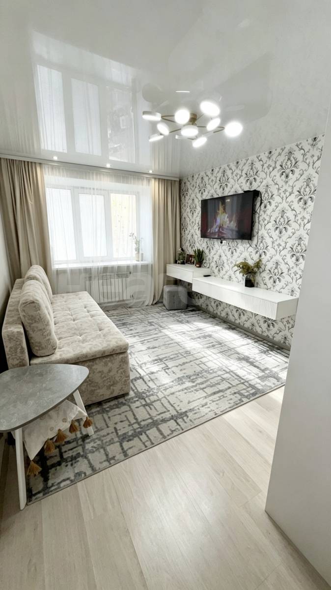 Продам 3-ком. квартиру, Манеж (ул. Беринга)