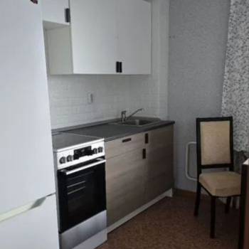 Сдается 1-комнатная квартира, 54 м²