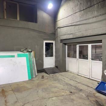 Сдается Нежилое помещение, 637 м²