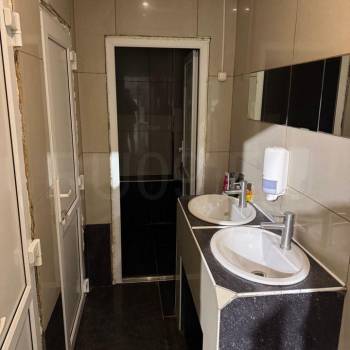 Сдается Нежилое помещение, 637 м²
