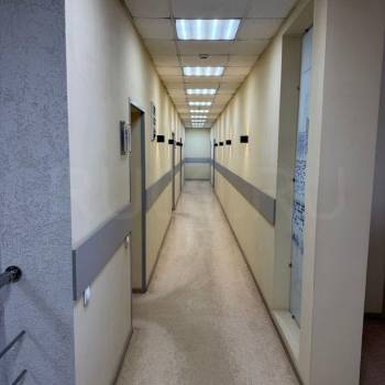 Сдается Нежилое помещение, 420 м²