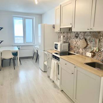 Сдается 1-комнатная квартира, 49 м²