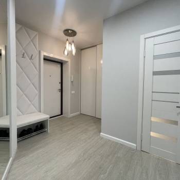 Сдается 1-комнатная квартира, 53 м²