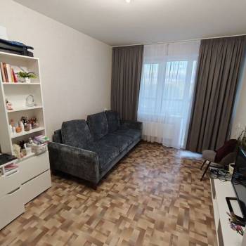 Продается 1-комнатная квартира, 35 м²
