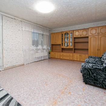 Продается Многокомнатная квартира, 89,9 м²