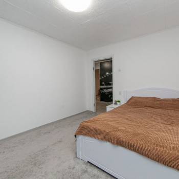 Продается Многокомнатная квартира, 89,9 м²