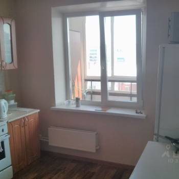 Сдается 1-комнатная квартира, 40 м²