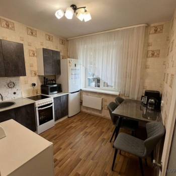 Продается 1-комнатная квартира, 39 м²