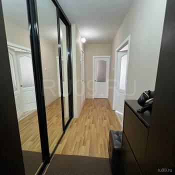 Продается 1-комнатная квартира, 39 м²