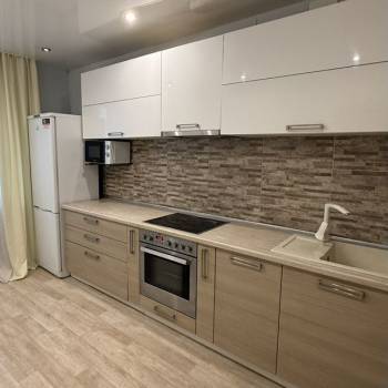 Сдается 2-х комнатная квартира, 62 м²
