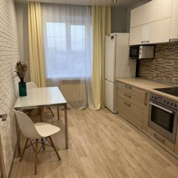 Сдается 2-х комнатная квартира, 62 м²
