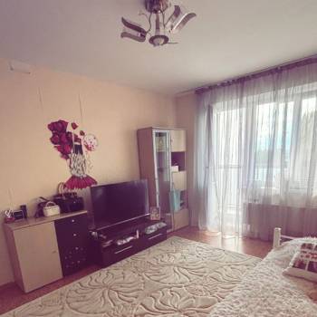 Сдается 1-комнатная квартира, 45 м²