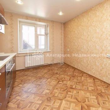 Продается 2-х комнатная квартира, 79,8 м²