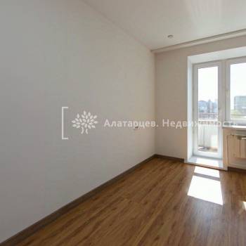 Продается 2-х комнатная квартира, 79,8 м²