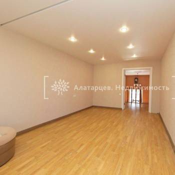 Продается 2-х комнатная квартира, 79,8 м²