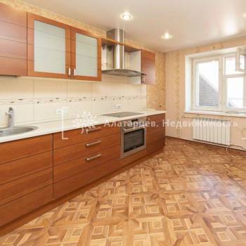 Продается 2-х комнатная квартира, 79,8 м²